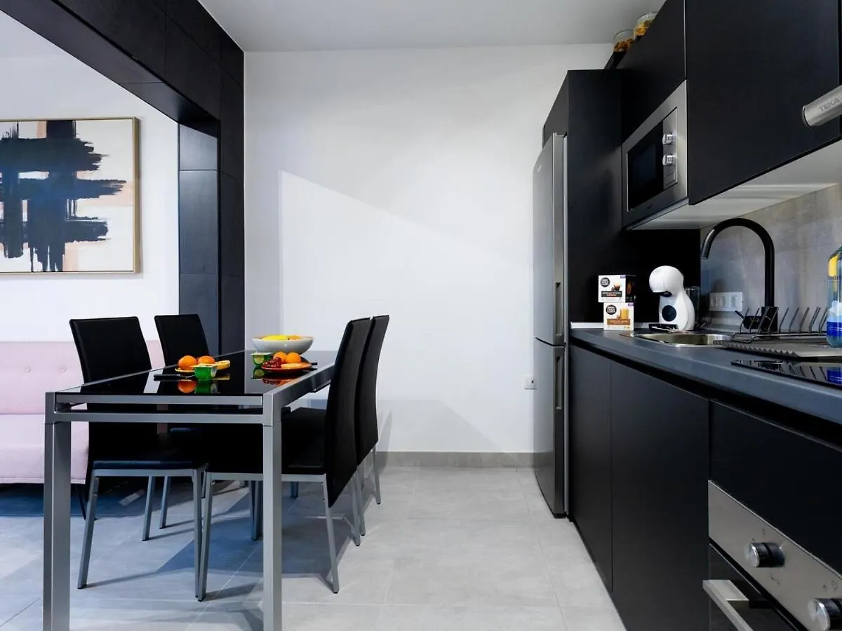 8B Albatros Playa Paraiso, Elegant And Modern Apt 0*, 帕莱索海滩 西班牙